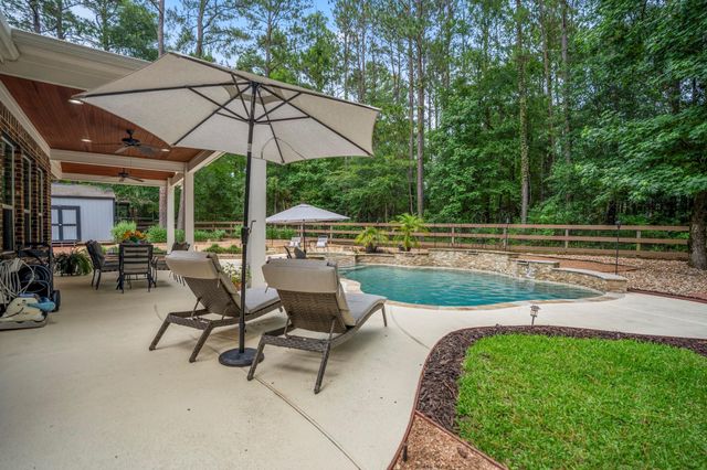 11010 Crawford Circle, Montgomery, TX 77316