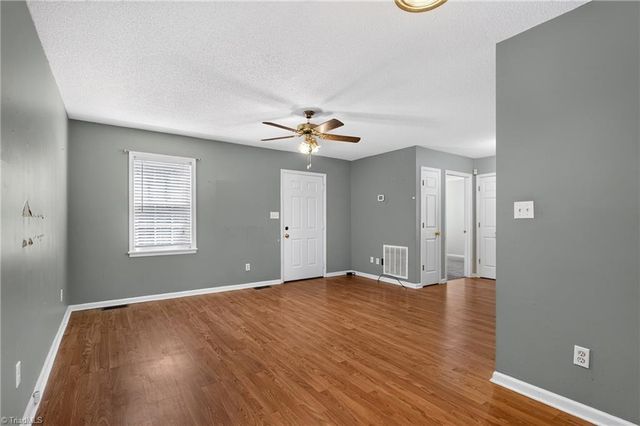 8 Hinkle Street, Thomasville, NC 27360