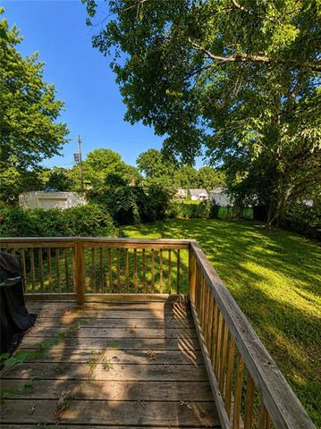 6721 Walrond Avenue, Kansas City, MO 64132
