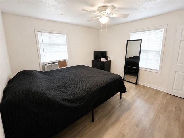 6721 Walrond Avenue, Kansas City, MO 64132