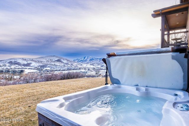 W 933 White Cloud Trail, Kamas, UT 84036