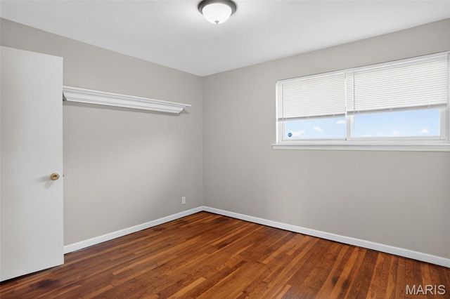 1736 Keelen Drive, St Louis, MO 63136
