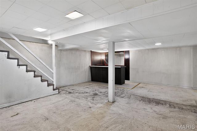 1736 Keelen Drive, St Louis, MO 63136