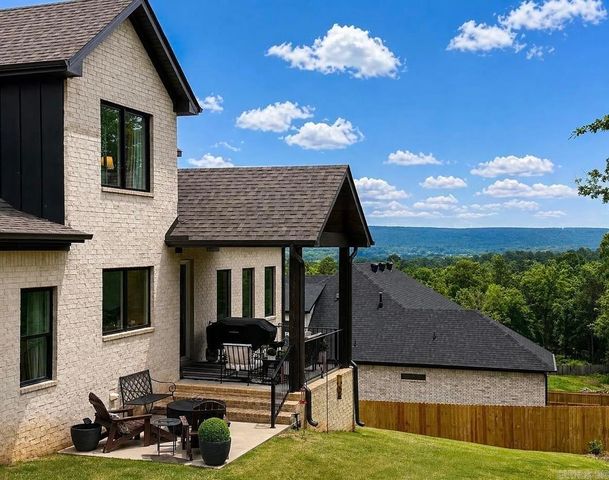 19016 Waterview Meadow Lane, Roland, AR 72135