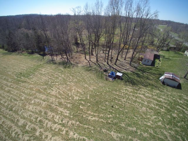 10974 Galen Rd, Lafayette, TN 37083