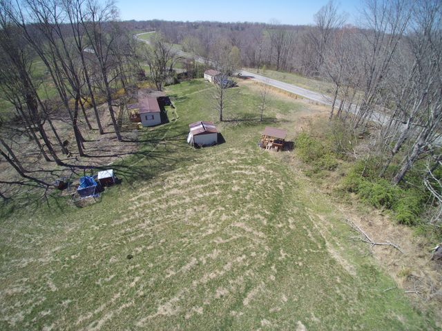 10974 Galen Rd, Lafayette, TN 37083