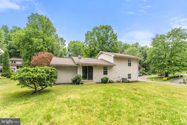 2516 TABOR CT, Woodbridge, VA 22191