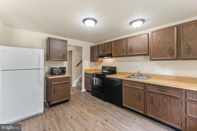 2516 TABOR CT, Woodbridge, VA 22191