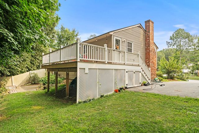 10 Wentworth Street, Nashua, NH 03060