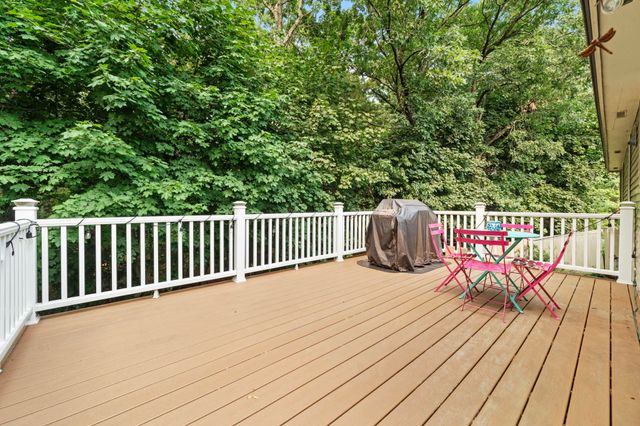 10 Wentworth Street, Nashua, NH 03060