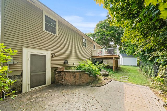 10 Wentworth Street, Nashua, NH 03060