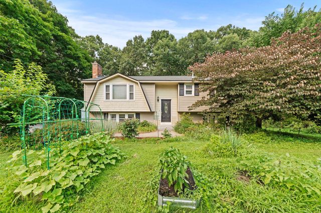 10 Wentworth Street, Nashua, NH 03060