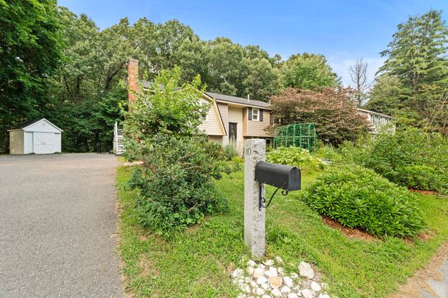 10 Wentworth Street, Nashua, NH 03060