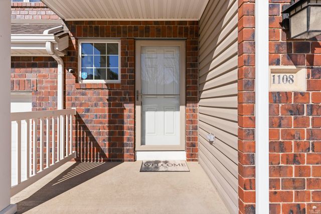 1108 Oaktree Place, Manhattan, KS 66503