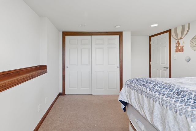 1108 Oaktree Place, Manhattan, KS 66503