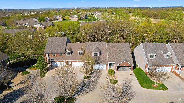 1108 Oaktree Place, Manhattan, KS 66503