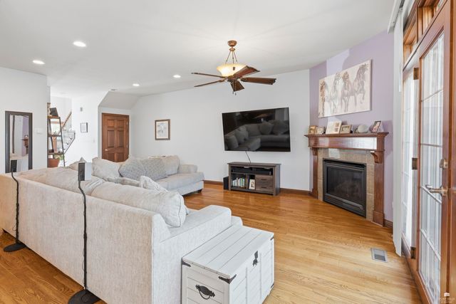 1108 Oaktree Place, Manhattan, KS 66503