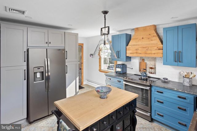 942 PROVINCE LINE RD, Allentown, NJ 08501