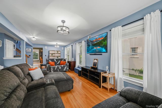 31 Schreiber Street, Tappan, NY 10983