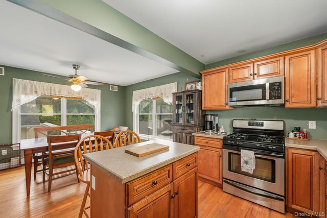 31 Schreiber Street, Tappan, NY 10983