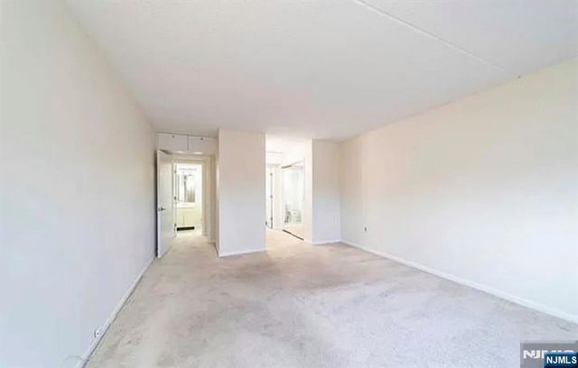 310 Lookout Avenue 304, Hackensack, NJ 07630