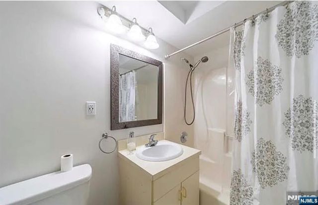 310 Lookout Avenue 304, Hackensack, NJ 07630