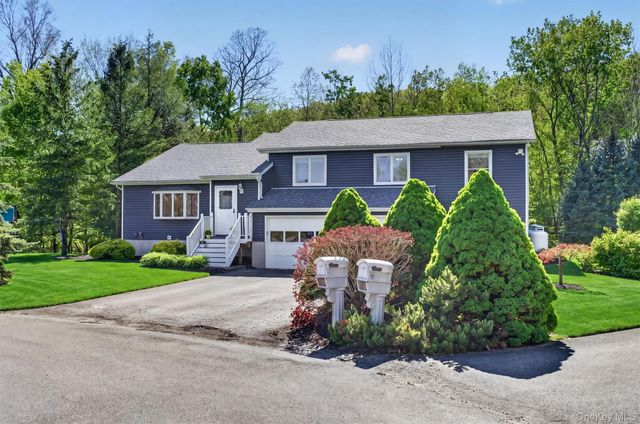 18 Alphonsa Court, Salisbury Mills, NY 12577