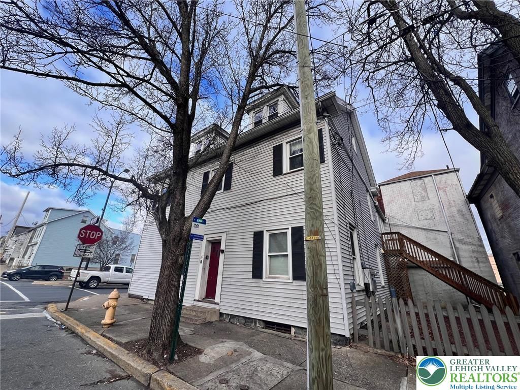 165 Nesquehoning Street, Easton, PA 18042