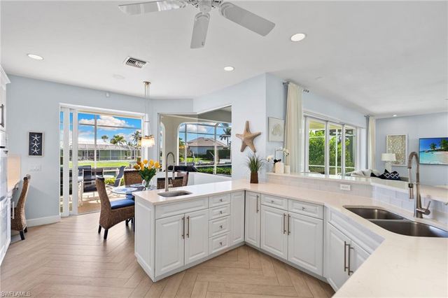 1281 Aruba CT, Marco Island, FL 34145