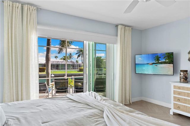 1281 Aruba CT, Marco Island, FL 34145