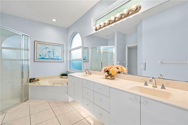 1281 Aruba CT, Marco Island, FL 34145