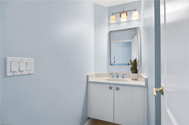 1281 Aruba CT, Marco Island, FL 34145