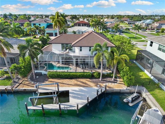 1281 Aruba CT, Marco Island, FL 34145