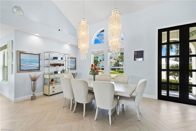 1281 Aruba CT, Marco Island, FL 34145