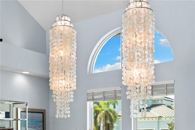1281 Aruba CT, Marco Island, FL 34145