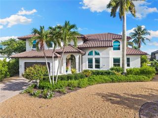 1281 Aruba CT, Marco Island, FL 34145