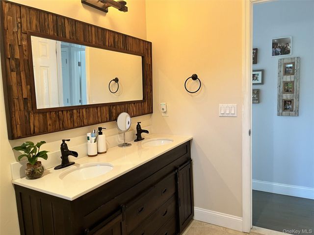 104 19th Street, Wading River, NY 11792