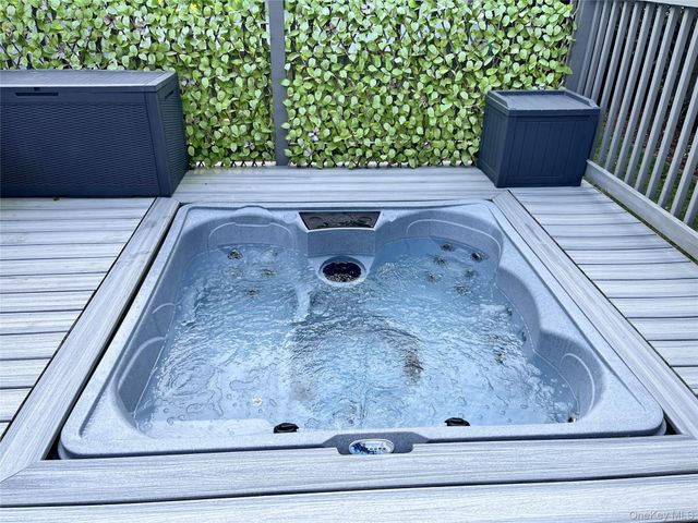 104 19th Street, Wading River, NY 11792