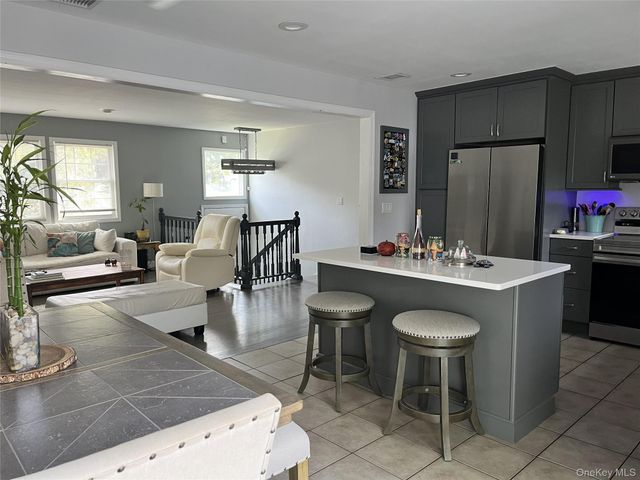 104 19th Street, Wading River, NY 11792