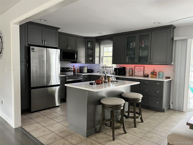 104 19th Street, Wading River, NY 11792