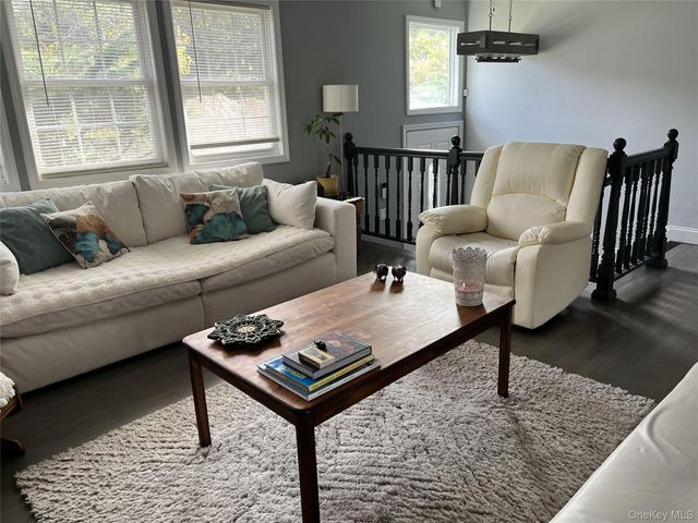 104 19th Street, Wading River, NY 11792