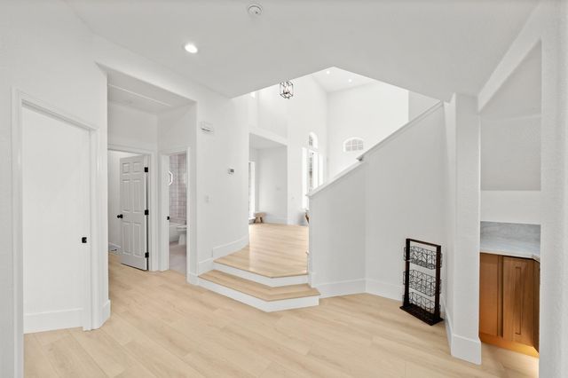 6051 Kenneth Oak Way, Fair Oaks, CA 95628