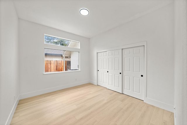 6051 Kenneth Oak Way, Fair Oaks, CA 95628