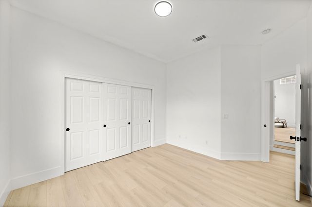 6051 Kenneth Oak Way, Fair Oaks, CA 95628