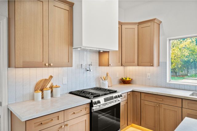 6051 Kenneth Oak Way, Fair Oaks, CA 95628