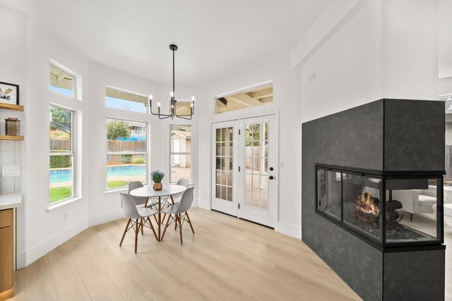 6051 Kenneth Oak Way, Fair Oaks, CA 95628