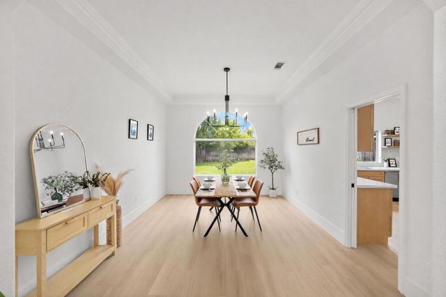 6051 Kenneth Oak Way, Fair Oaks, CA 95628