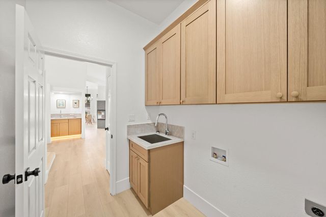 6051 Kenneth Oak Way, Fair Oaks, CA 95628