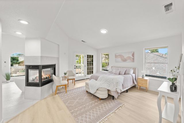 6051 Kenneth Oak Way, Fair Oaks, CA 95628