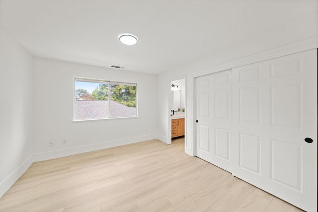 6051 Kenneth Oak Way, Fair Oaks, CA 95628